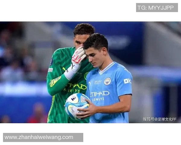 斯科尔斯:尽管阿森纳抢先4分,但我选争冠经验丰富的曼城